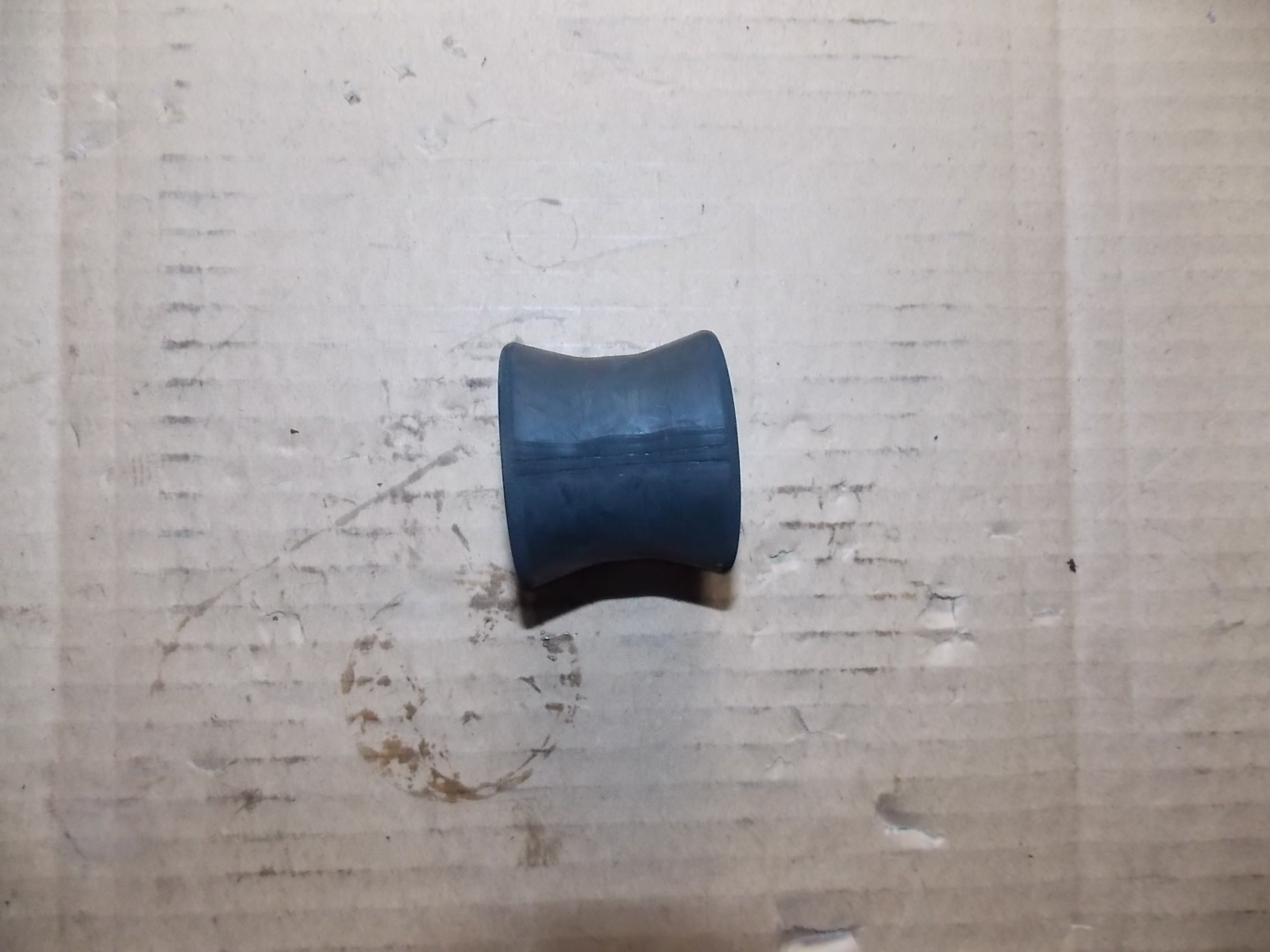 Резиновая втулка амортизатора в сборе-1