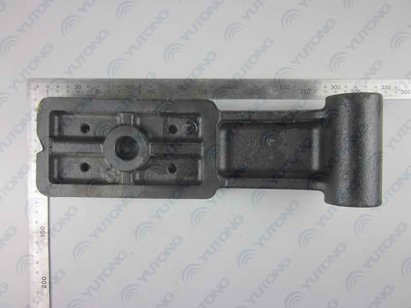 D Front stabilizer lower bracket-1
