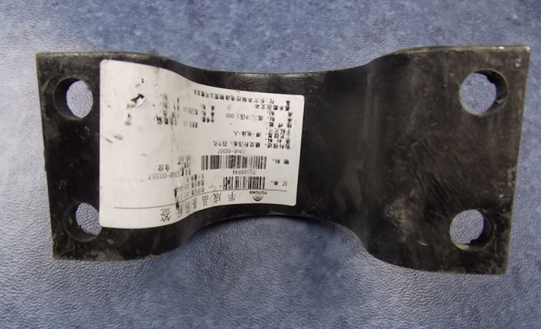 Посадочное место подшипника тяги стабилизации, четыре отверстия-2