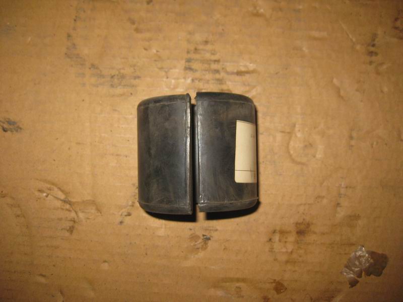 Stabilizer rod middle bushing