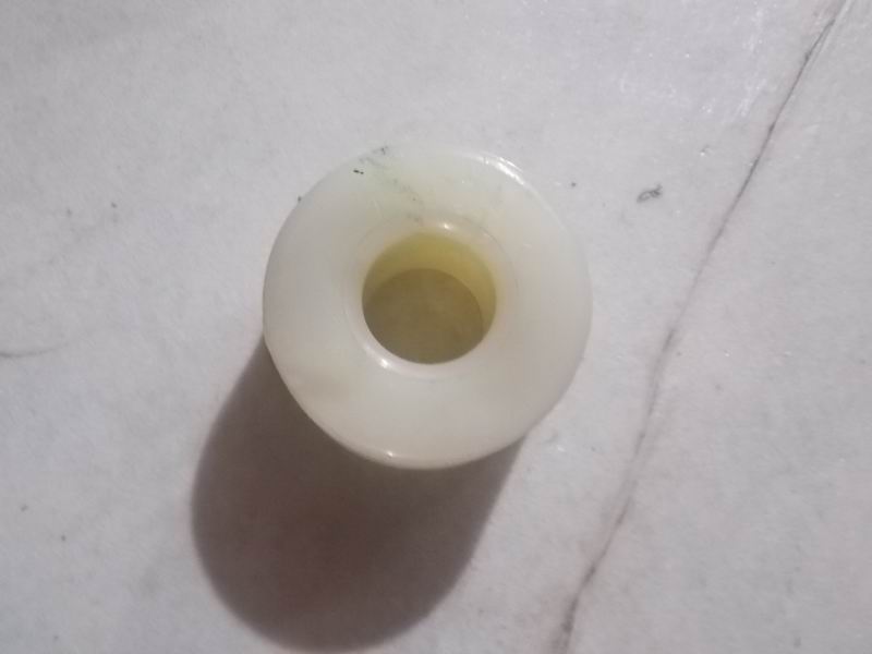 Stable rod post cushion