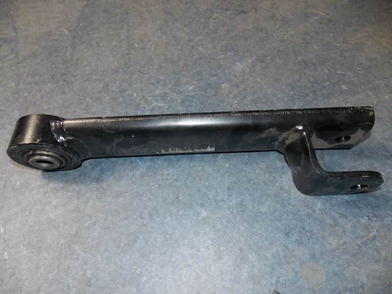 Горизонтальная стабилизирующая тяга стрелы в сборе, левая, L= 320 , втулка