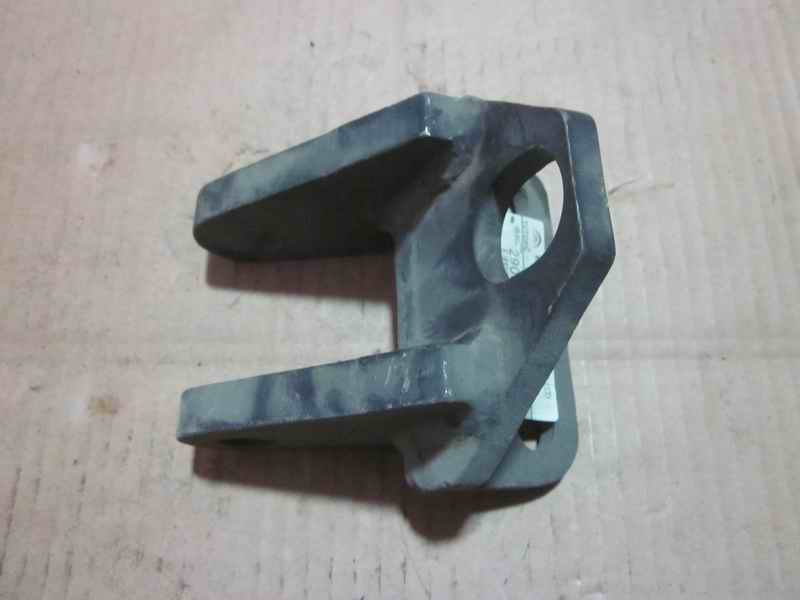 Transverse push rod support-1