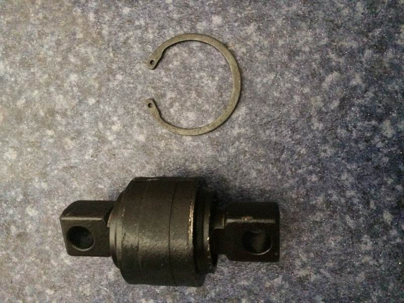 Шаровой шарнир (расстояние между отверстиями 115 )