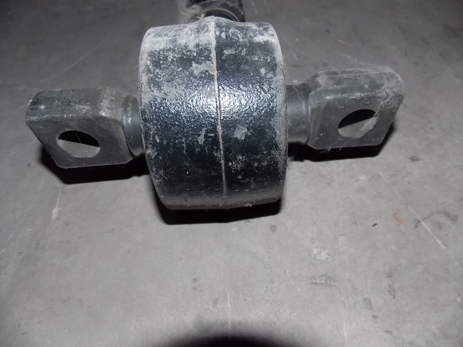 D Thrust rod assembly-2