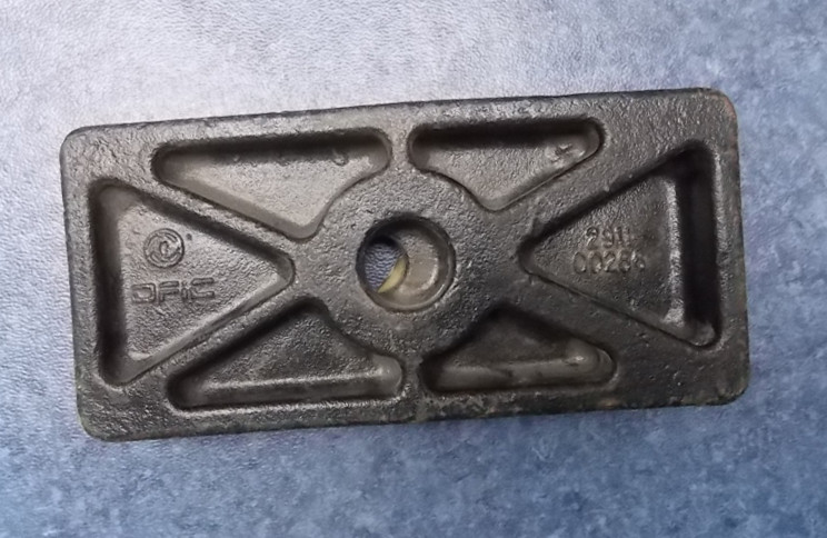 Transition pad (length 210/width 100/angle 3.3/small end thickness 25)