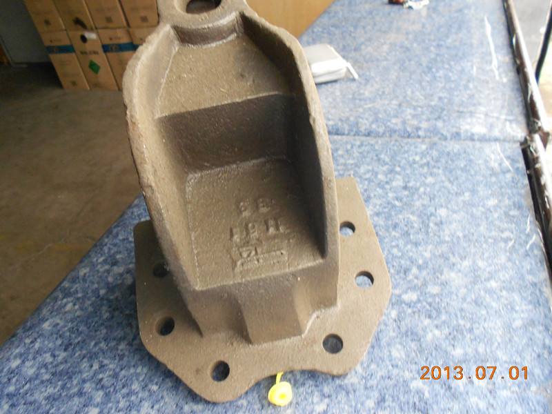 Leaf spring fixing bracket Φ30-75* without paint-1