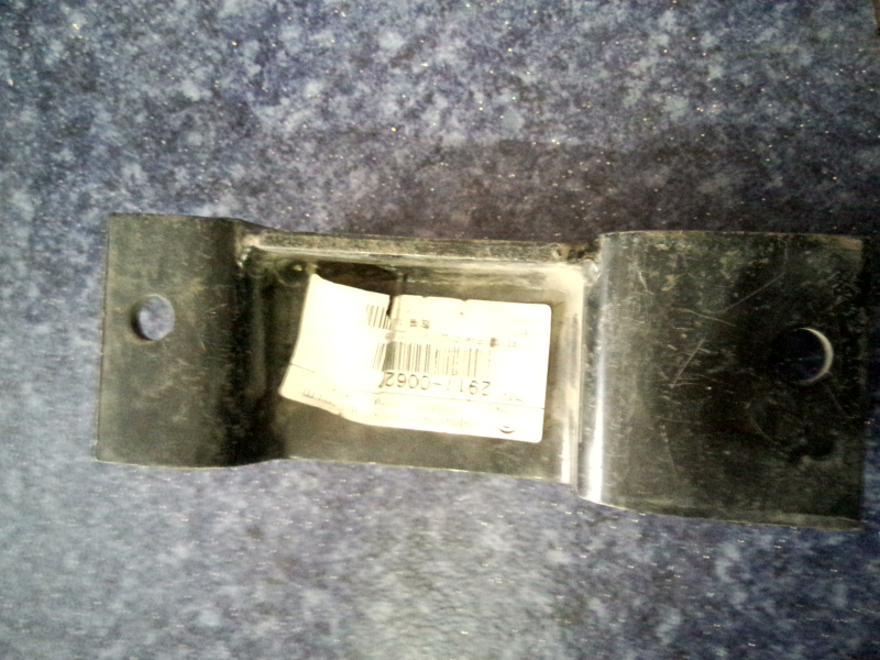 Suspension limit block bracket, bolted, rear suspension left, yes-2