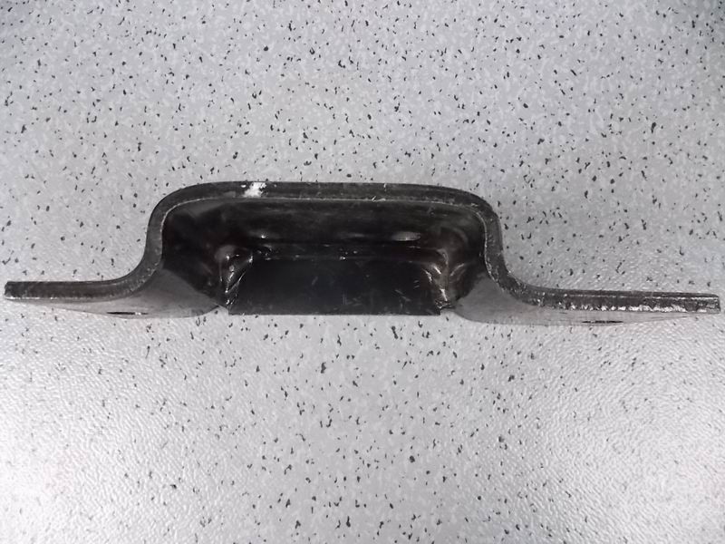 Suspension limit block bracket, bolted, rear suspension right, yes-1