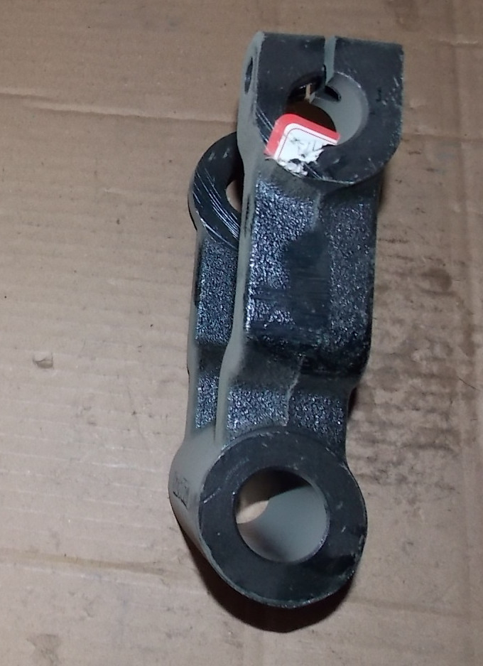 Rear spring hoist assembly-2