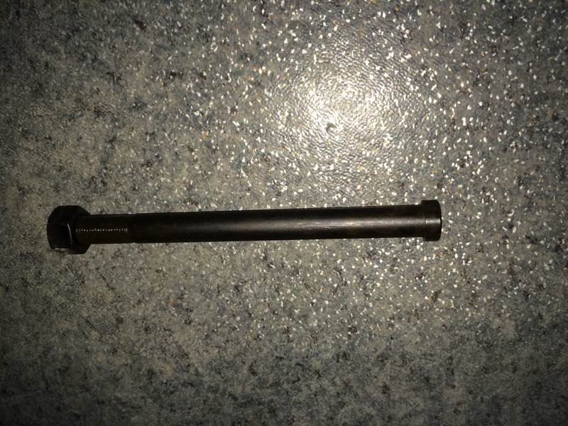 Center bolt