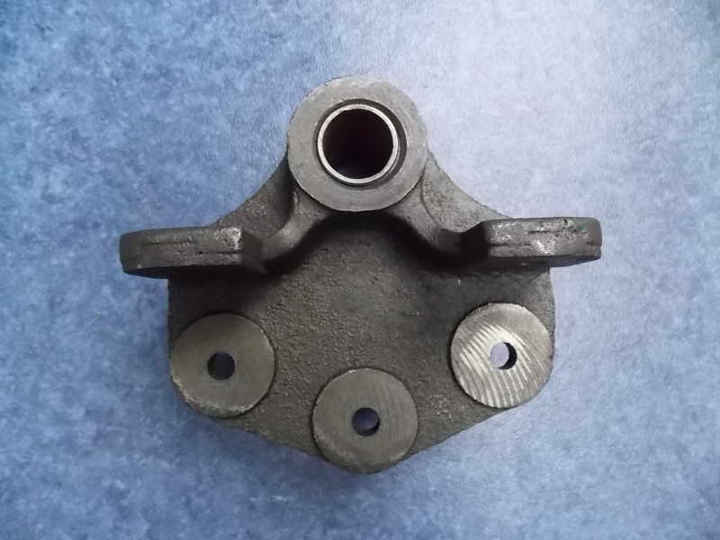 Rear spring fixing bracket