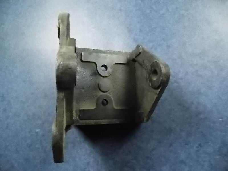 Задний кронштейн задней арки-3