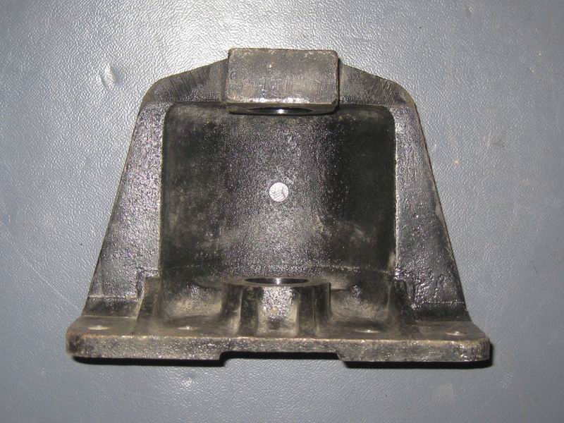Front bracket of rear bow-2