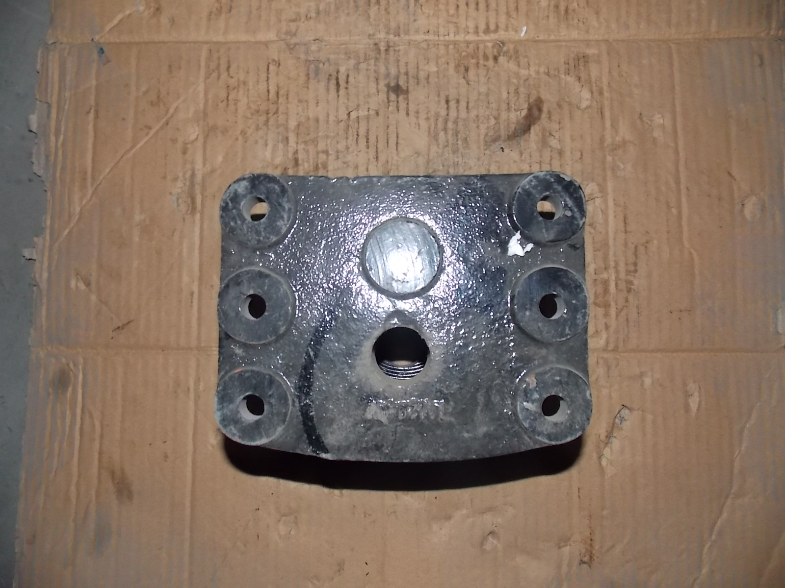 Ear end bracket-rear suspension-2