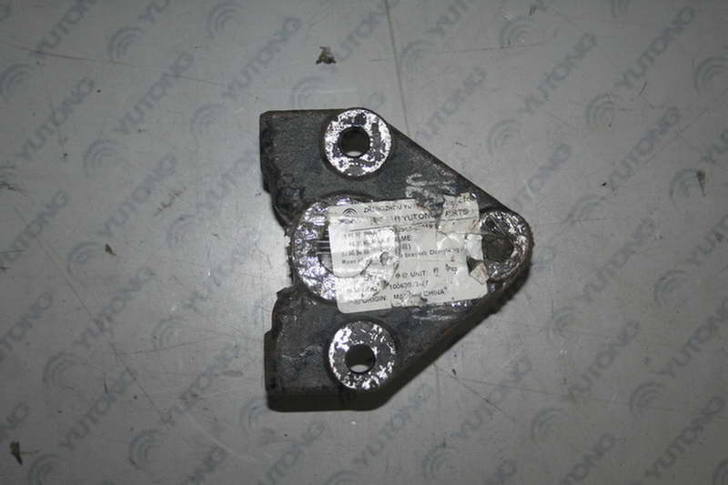 Верхний кронштейн заднего амортизатора (передний 20 ); без краски-1