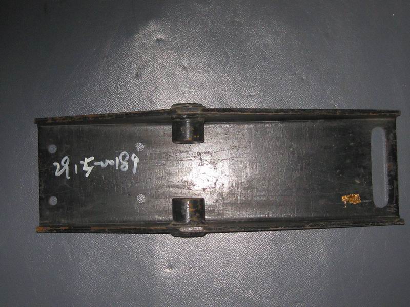 Верхний кронштейн амортизатора