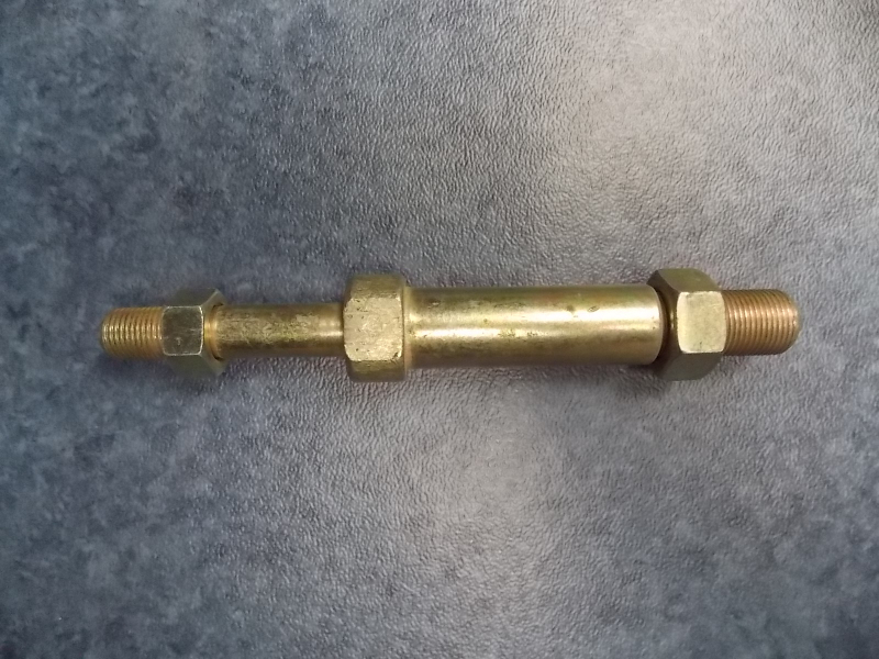 Нижний палец заднего амортизатора