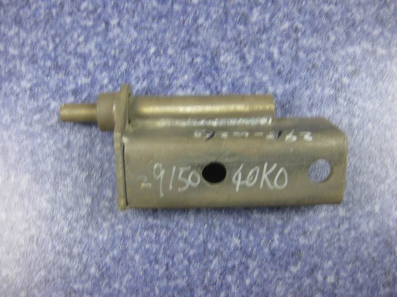 Rear shock absorber lower bracket assembly-left-1