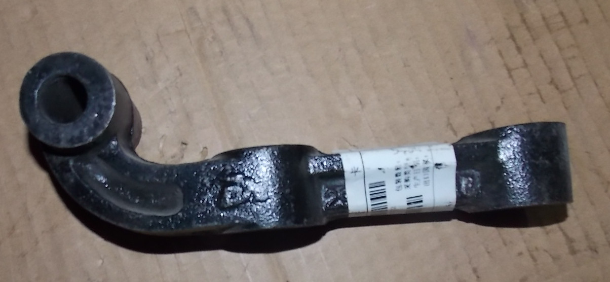 Кронштейн амортизатора нижний правый