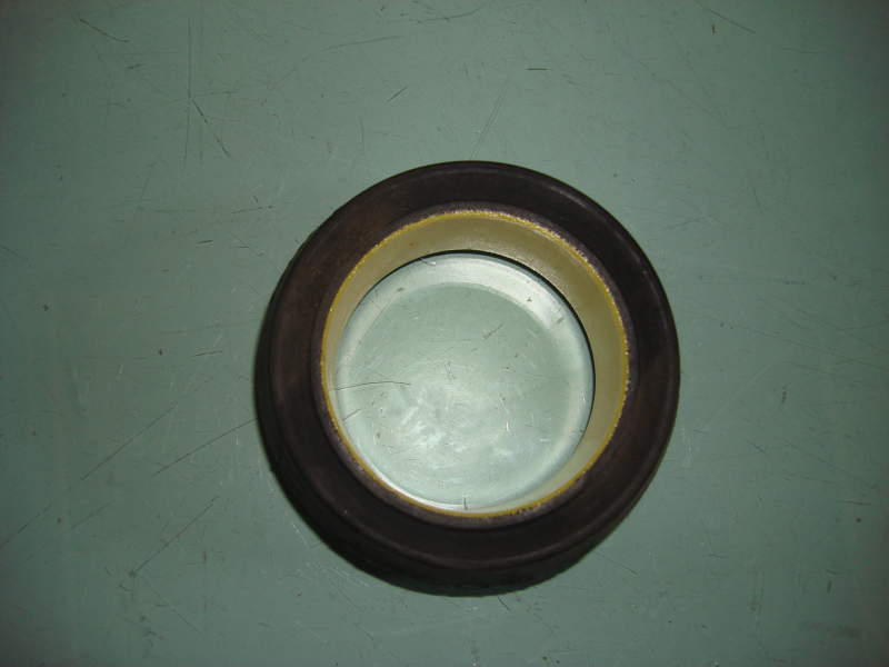 Rear stabilizer rod under boom bushing