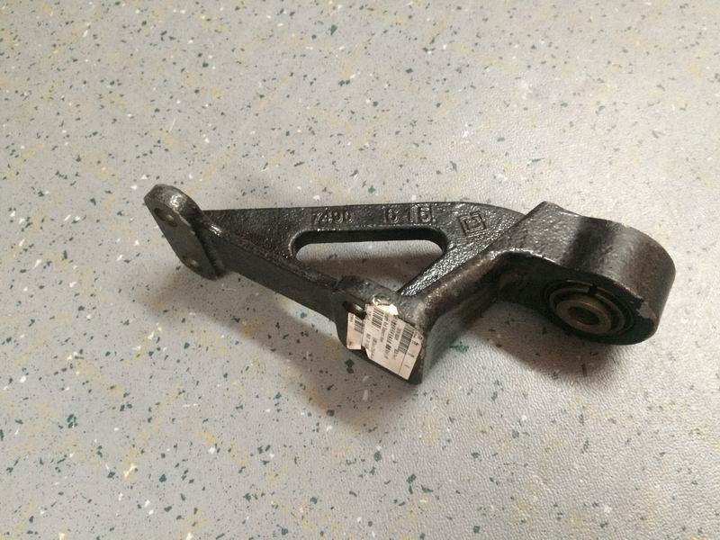 Cross-steady rod boom support assembly-1