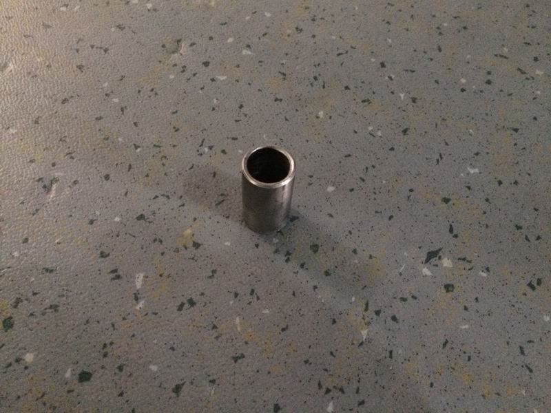 Cross-steady rod boom bushing; metal