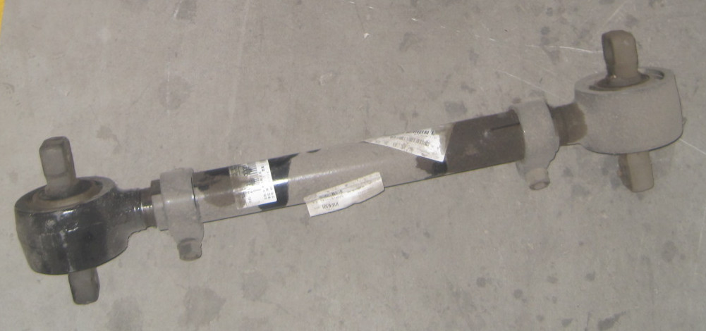 D Thrust rod assembly