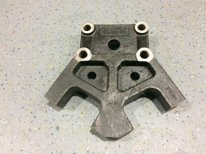 Thrust rod bracket, A=60°, H=45, M18*2/S=115