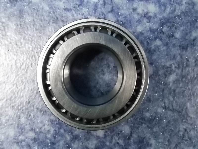 Роликовый подшипник; внутренний диаметр 40 ; внешний диаметр 80 ; толщина 24 . 75