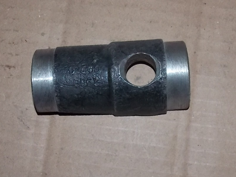 D Torsion rod fixing sleeve