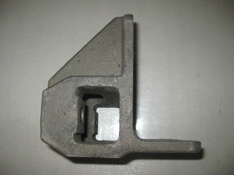 Thrust rod bracket, rear, 152, M20-2