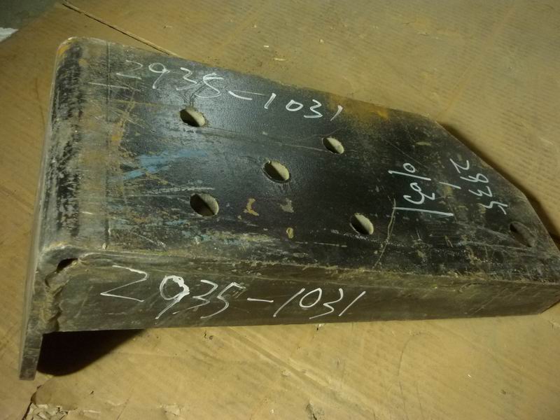 Shock Absorber Lower Bracket (right)-1