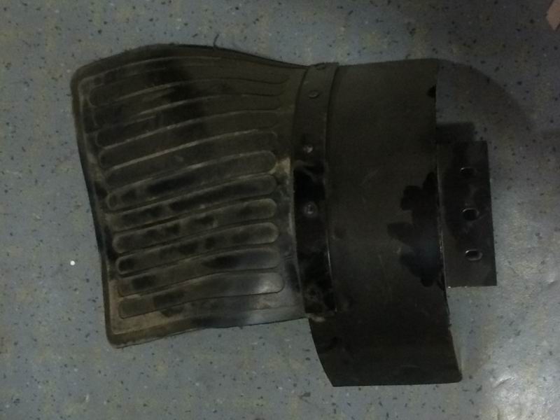 Airbag shield (right)