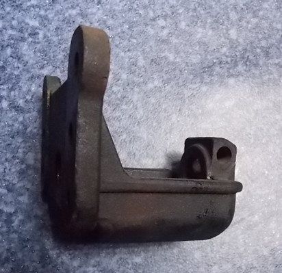 Leaf spring fixing bracket (30-75)((20 before)); without paint-2