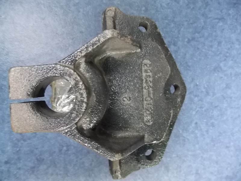 Front steel leaf spring bracket-rear-1