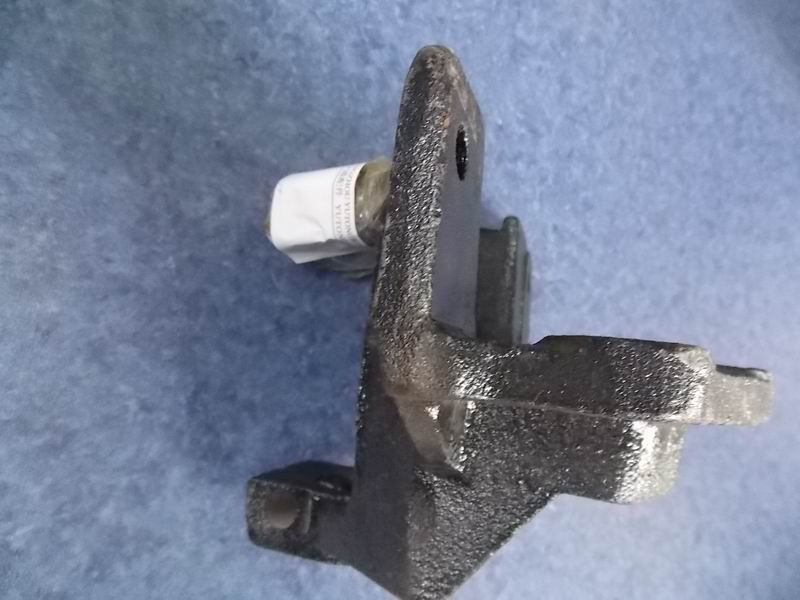 Front steel leaf spring bracket-rear-2