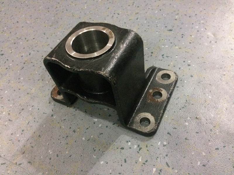 (65) Leaf spring fixing bracket Φ20-75-1