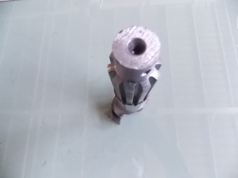 Front left cam shaft-1