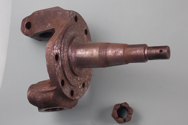 Steering joint left 80Q11