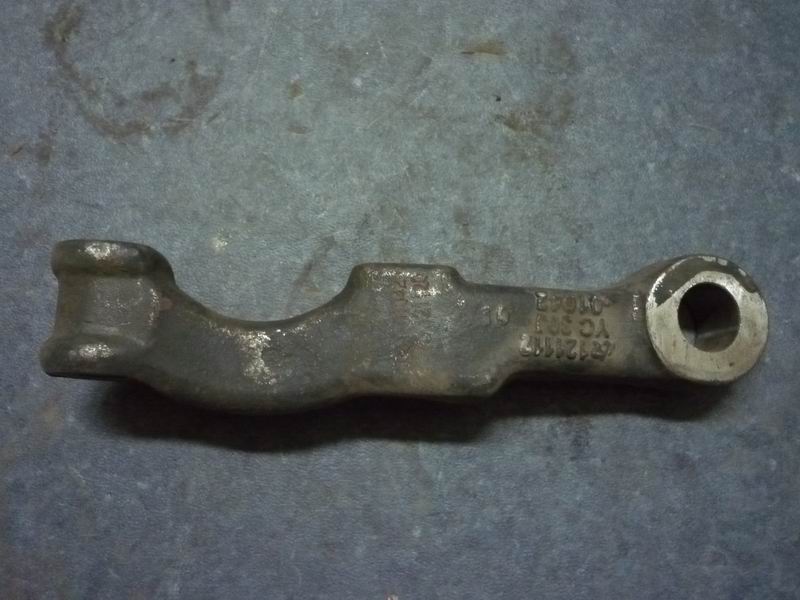 Right cross-lever arm