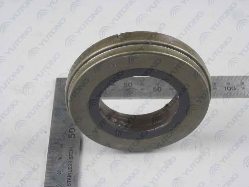 Thrust bearing; use maintenance bag 3001-01108