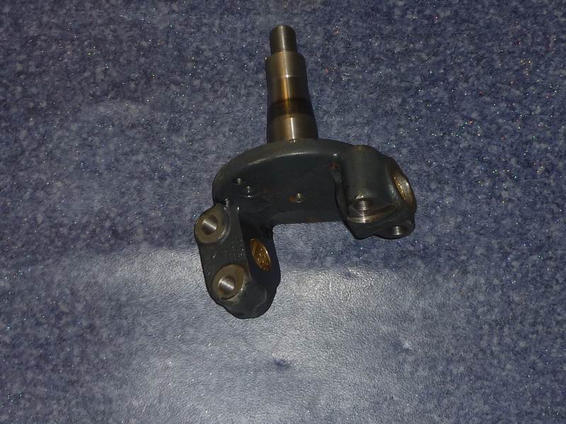 Left knuckle assembly