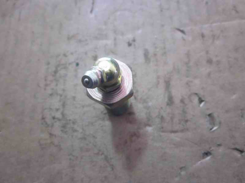 Main pin oil injection bolt; M16*1.5; total length 38; pole length 30-2