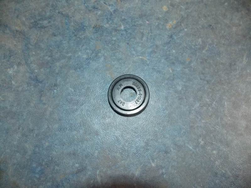 King pin blocking cover