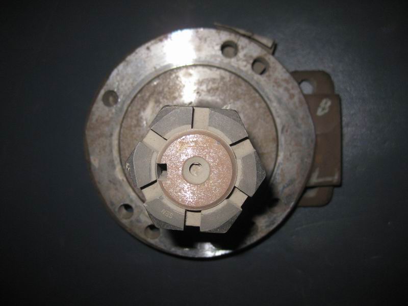 Left knuckle assembly