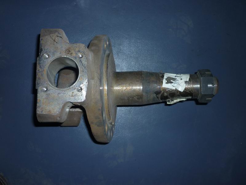 Поворотный кулак правый в сборе-1