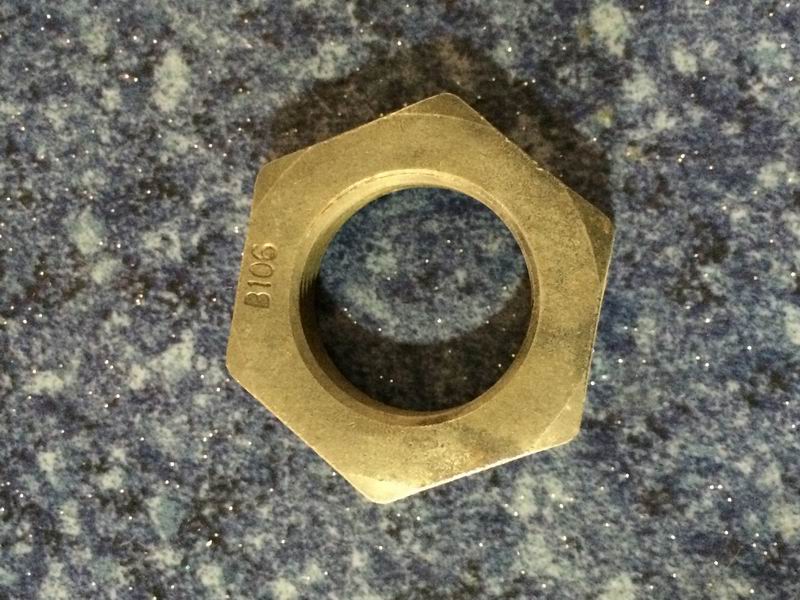 External lock nut of steering joint; use maintenance bag 3103-00525