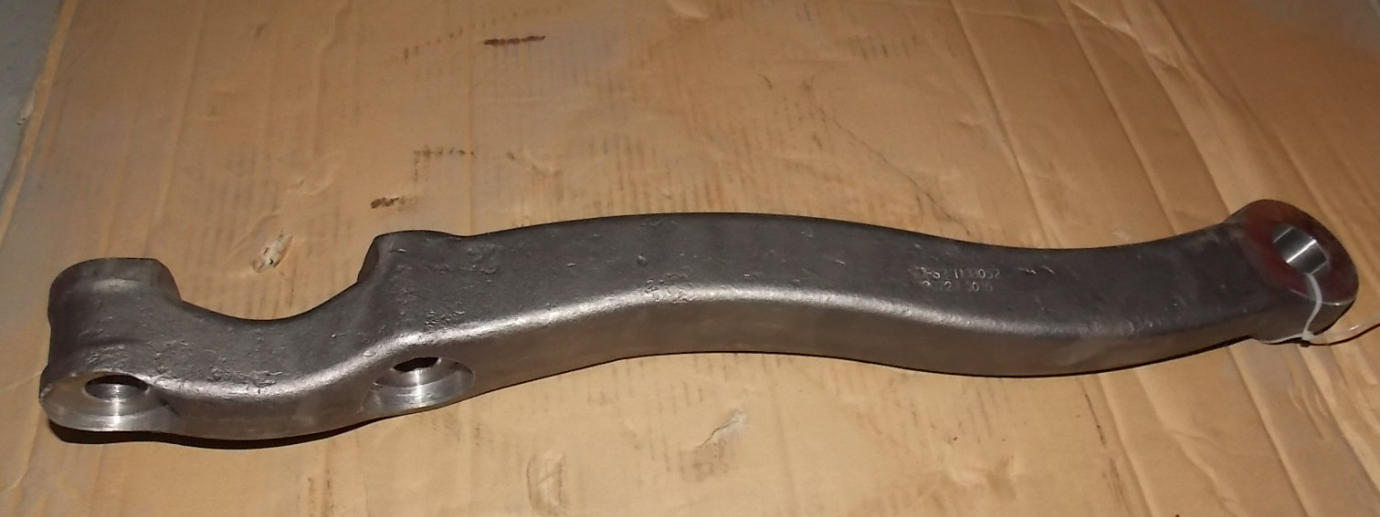 Left horizontal pull rod arm