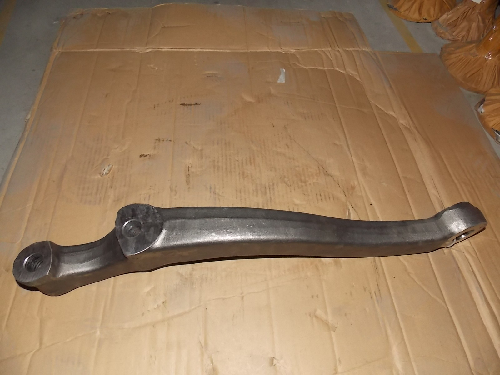 Left horizontal pull rod arm-1